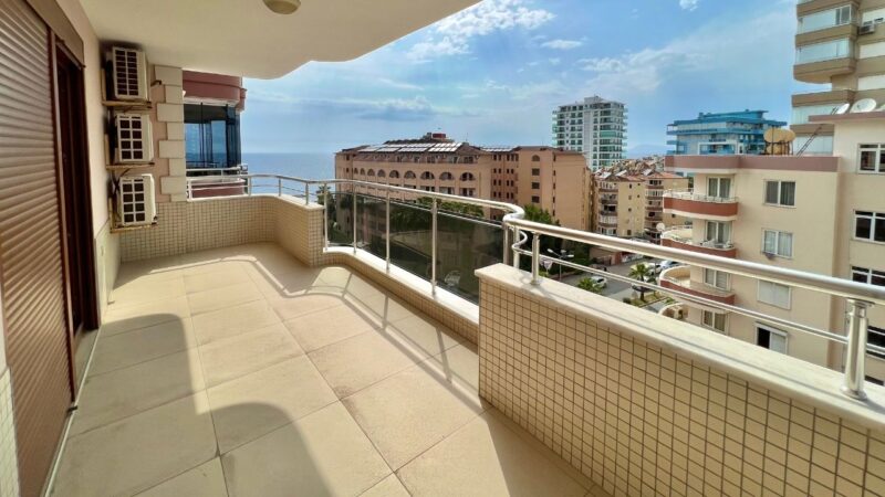 Шикарная квартира 2+1 с панорамным видом на море